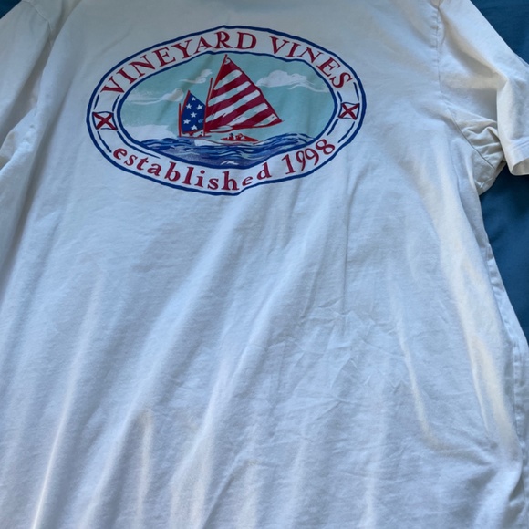 T shirt - Picture 3 of 3